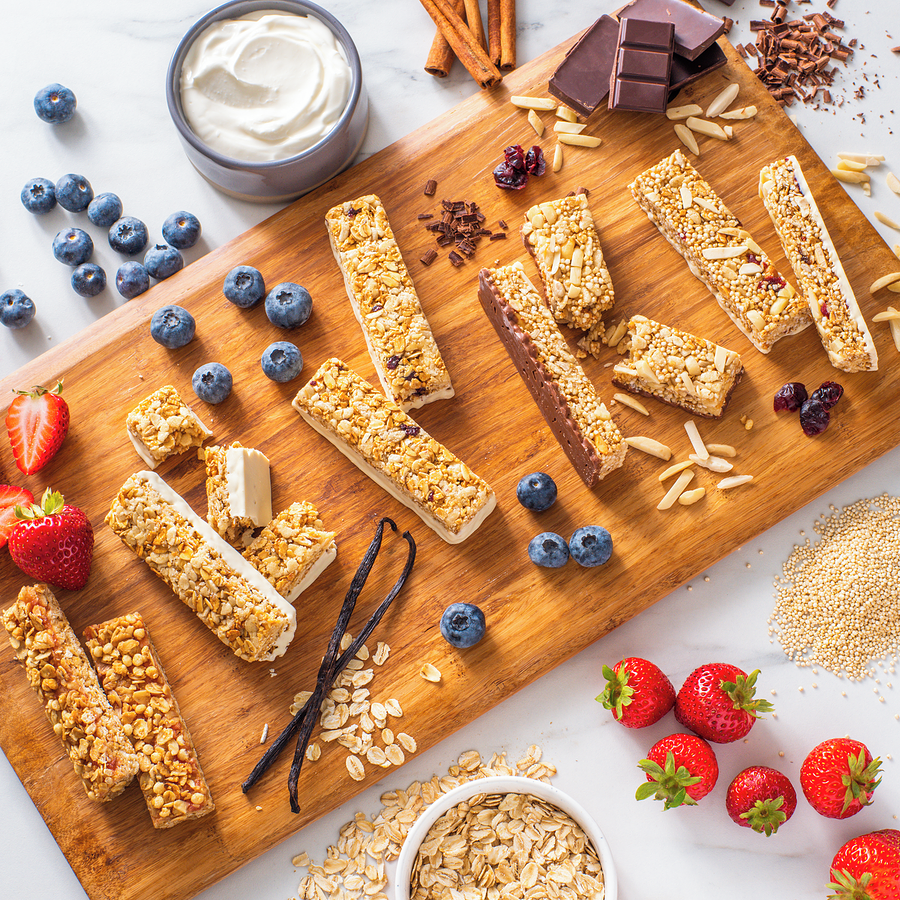 Quaker Chewy Strawberry Fruit Crumble, 5 Granola Bars, 120g/4.2 oz.